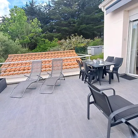 Apartahotel Résid'azur 2*