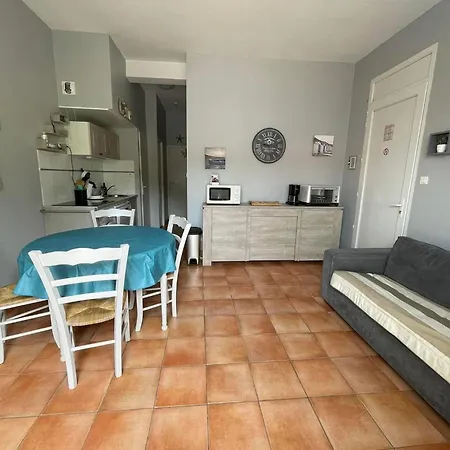 Apartahotel Résid'azur 2*