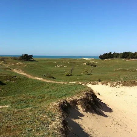 蓝色公寓酒店 圣让-德蒙