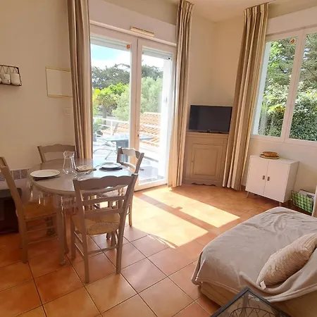 蓝色公寓酒店 公寓式酒店 2*