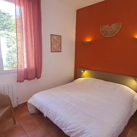 蓝色公寓酒店 2* 圣让-德蒙